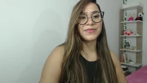 Snapshot of sofi4__ chatting on 03-12-25, 04:08 sofi online show from 03-12-25, 04:08