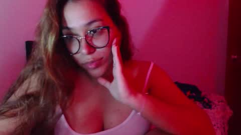 Snapshot of sofi4__ chatting on 10-21-25, 06:14 sofi online show from 10-21-25, 06:14