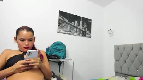 SOFI AND SANTY online show from 09-28-25, 10:15