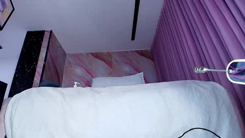 Sofia online show from 04-14-26, 03:01