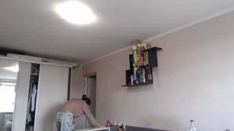 Sofi online show from 10-11-25, 08:24