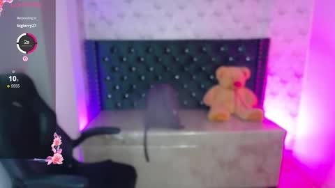 Sofi online show from 12-19-25, 02:02