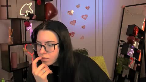 sofi_lonely online show from 02-10-26, 06:17