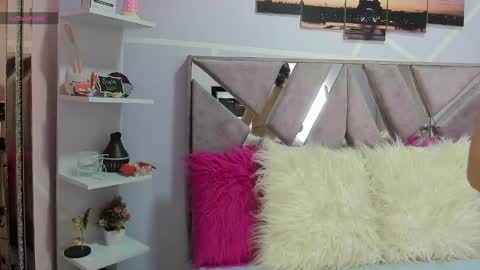 Sofi Noa online show from 03-12-25, 11:20