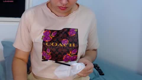 sofi rojas online show from 11-30-25, 11:20