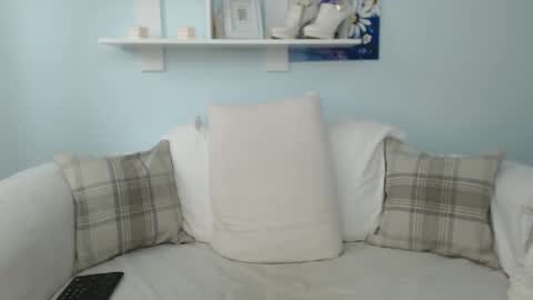 Snapshot of sofi_so chatting on 10-13-25, 08:14 Sofi online show from 10-13-25, 08:14