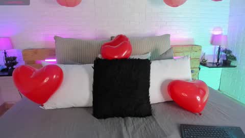 Snapshot of sofi_sp chatting on 02-14-25, 11:42 sofi_sp online show from 02-14-25, 11:42