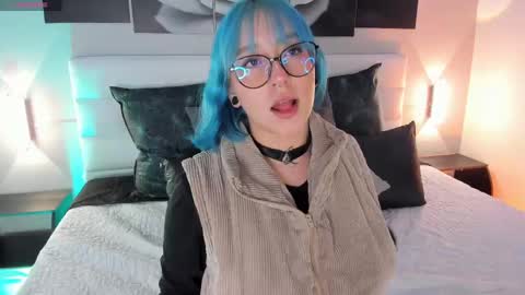 Snapshot of sofi_sp chatting on 09-19-25, 11:33 sofi_sp online show from 09-19-25, 11:33