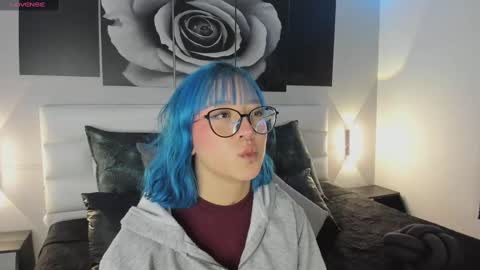 Snapshot of sofi_sp chatting on 10-08-25, 11:30 sofi_sp online show from 10-08-25, 11:30