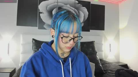Snapshot of sofi_sp chatting on 10-11-25, 11:31 sofi_sp online show from 10-11-25, 11:31