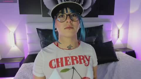 Snapshot of sofi_sp chatting on 10-16-25, 11:33 sofi_sp online show from 10-16-25, 11:33
