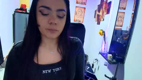 Snapshot of sofia_20_20 chatting on 02-25-26, 02:54 Sofia online show from 02-25-26, 02:54