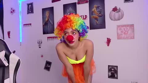 sofia_arango1107 online show from 10-25-25, 07:08