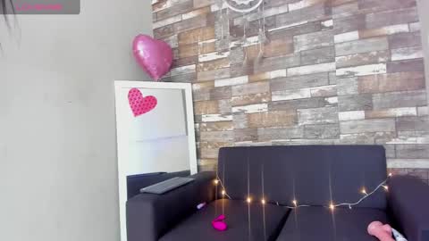 sofia danvers online show from 02-22-25, 09:04