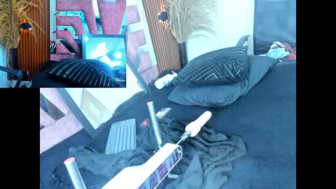 sofia gutierrez   online show from 02-03-25, 07:40