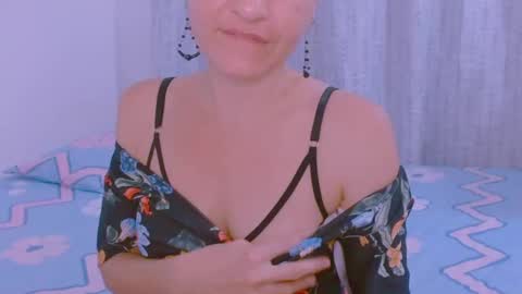 Sofia  online show from 01-11-25, 08:32