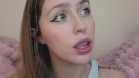     online show from 09-18-25, 03:52