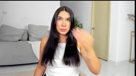 Snapshot of sofia_rivers_ chatting on 10-08-25, 12:41 sofia_rivers_ online show from 10-08-25, 12:41