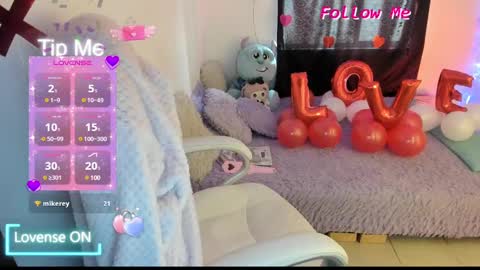 Snapshot of sofia_thomson_t chatting on 02-12-25, 01:37 Sofia Thomson online show from 02-12-25, 01:37