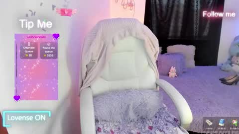 Snapshot of sofia_thomson_t chatting on 09-20-25, 11:22 Sofia Thomson online show from 09-20-25, 11:22