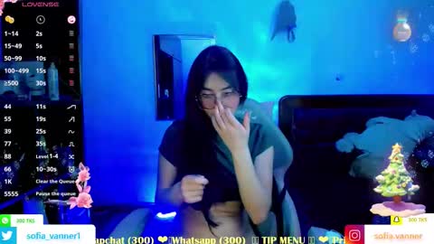 Snapshot of sofia_vanner chatting on 12-18-25, 01:55 SOFIA online show from 12-18-25, 01:55