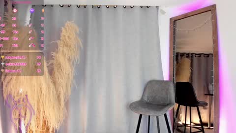 Sofia Wilson online show from 01-01-25, 08:58