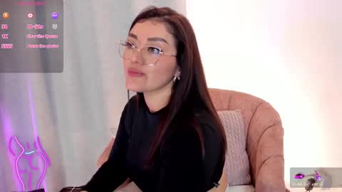 Sofia Wilson online show from 03-07-25, 06:11