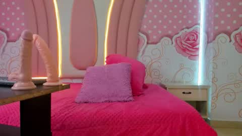 sofiaabigboobs online show from 12-17-25, 11:49