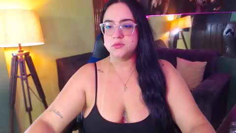Snapshot of sofiadavis_23 chatting on 12-22-25, 01:41 SOFIA online show from 12-22-25, 01:41