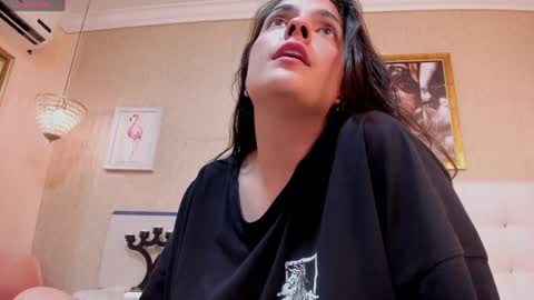 Sofi - next broadcast today 1030pm Colombia time online show from 01-11-25, 10:19