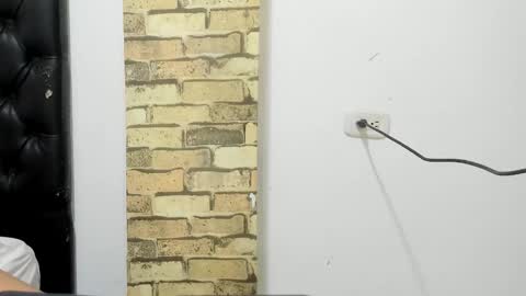 Sofa paola online show from 11-03-25, 04:19