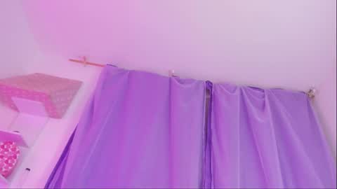 Sofia online show from 11-28-25, 09:28