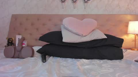 SofiaReyees online show from 02-07-25, 04:56