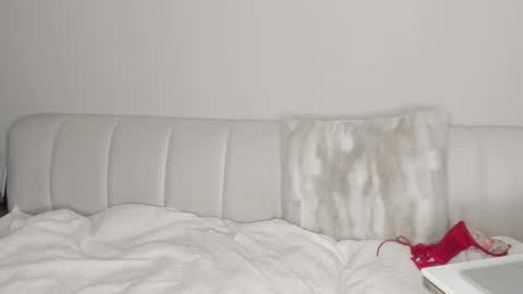 SOFIA   online show from 02-14-25, 11:53