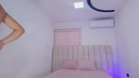 Sofia Velez  online show from 02-02-26, 12:48