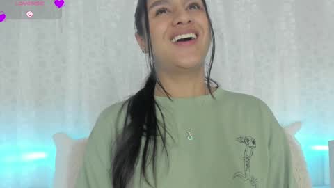 Snapshot of sofiaxmiller chatting on 03-11-25, 04:32 Danna Sofia online show from 03-11-25, 04:32