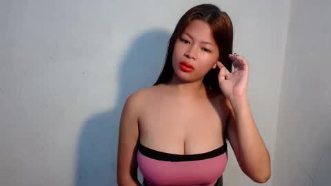 Snapshot of sofie_loorexx chatting on 01-06-26, 04:05 sofie_loorexx online show from 01-06-26, 04:05