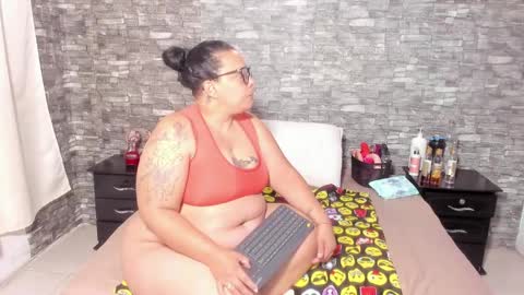 Vicky  online show from 12-29-24, 09:50