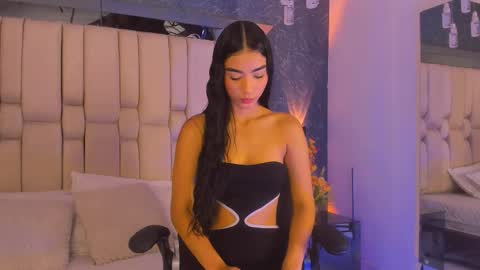  sofie  online show from 10-19-25, 07:14