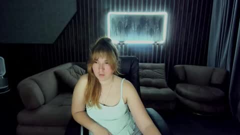 Snapshot of sofii_darling chatting on 10-24-25, 05:31 sofii_darling online show from 10-24-25, 05:31