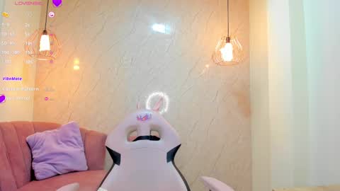   online show from 03-04-25, 06:18