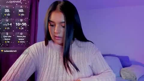 Snapshot of sofii_moretti chatting on 11-18-25, 03:23 Sofia online show from 11-18-25, 03:23