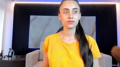 Snapshot of sofiia_palacioss chatting on 11-10-25, 06:29 Sofiia Everyday From 1400 to 2200 Col Time online show from 11-10-25, 06:29