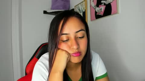 sofiia rodriguez online show from 10-27-25, 02:10