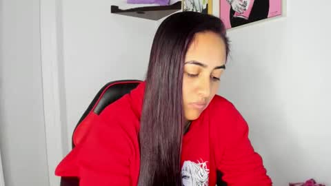 sofiia rodriguez online show from 10-30-25, 12:17