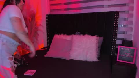 Sofia online show from 01-28-25, 03:57