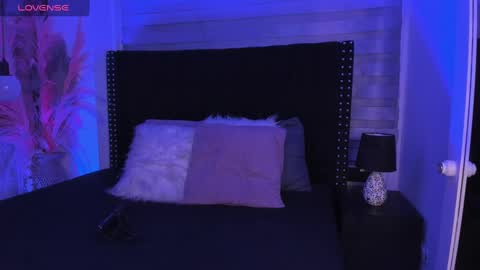 Sofia online show from 02-10-25, 04:30