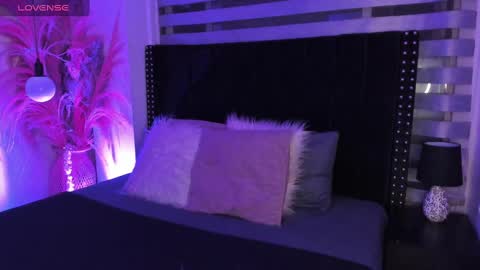 Sofia online show from 02-25-25, 03:52