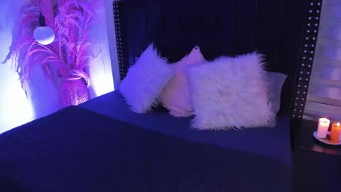 Sofia online show from 10-08-25, 03:59