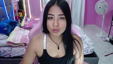 sofia Dreams online show from 11-24-25, 02:44